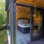 Apartman Blackbox House Noszvaj