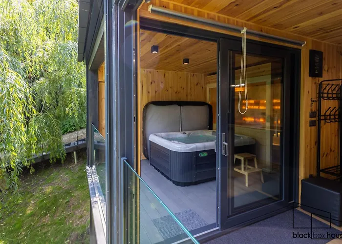 Apartament Blackbox House Noszvaj